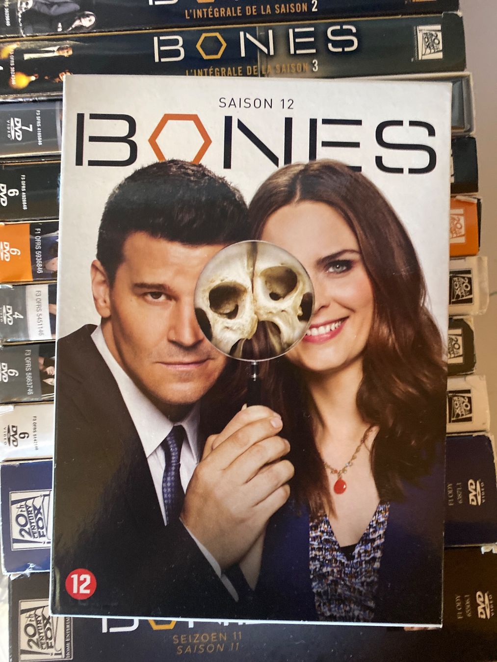 Tutti i DVDs: 12 Coffret DVD Bones - saisons 1 à 12, – Usato da Le Brassus venduto da cinema13 1