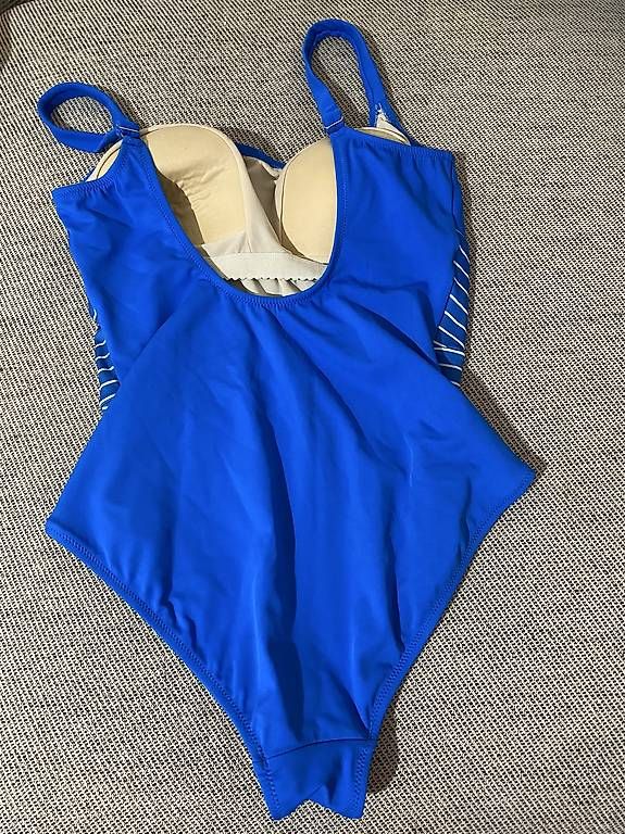 Badekleider & Bikinis: Badeanzug hellblau, Grösse 40 – Gebraucht aus Zürich von emw_cpq8 1