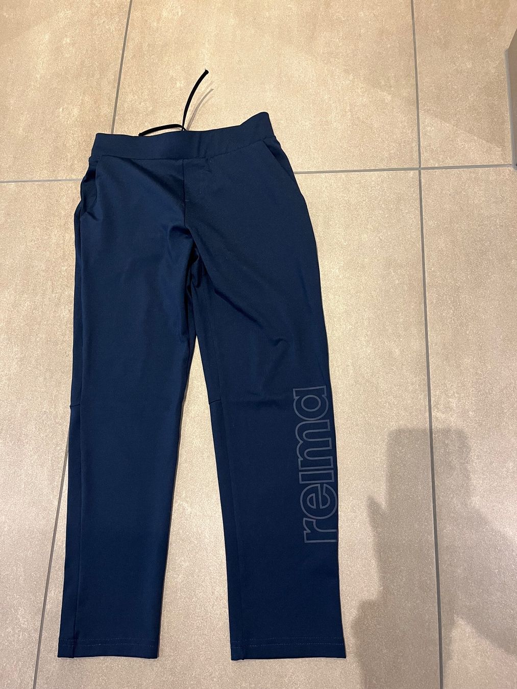 Reima Pantaloni: ***REIMA*** Neuw. Jogginghose Gr. 122! – Nuovo (secondo la descrizione) da Volketswil venduto da Kephren 1