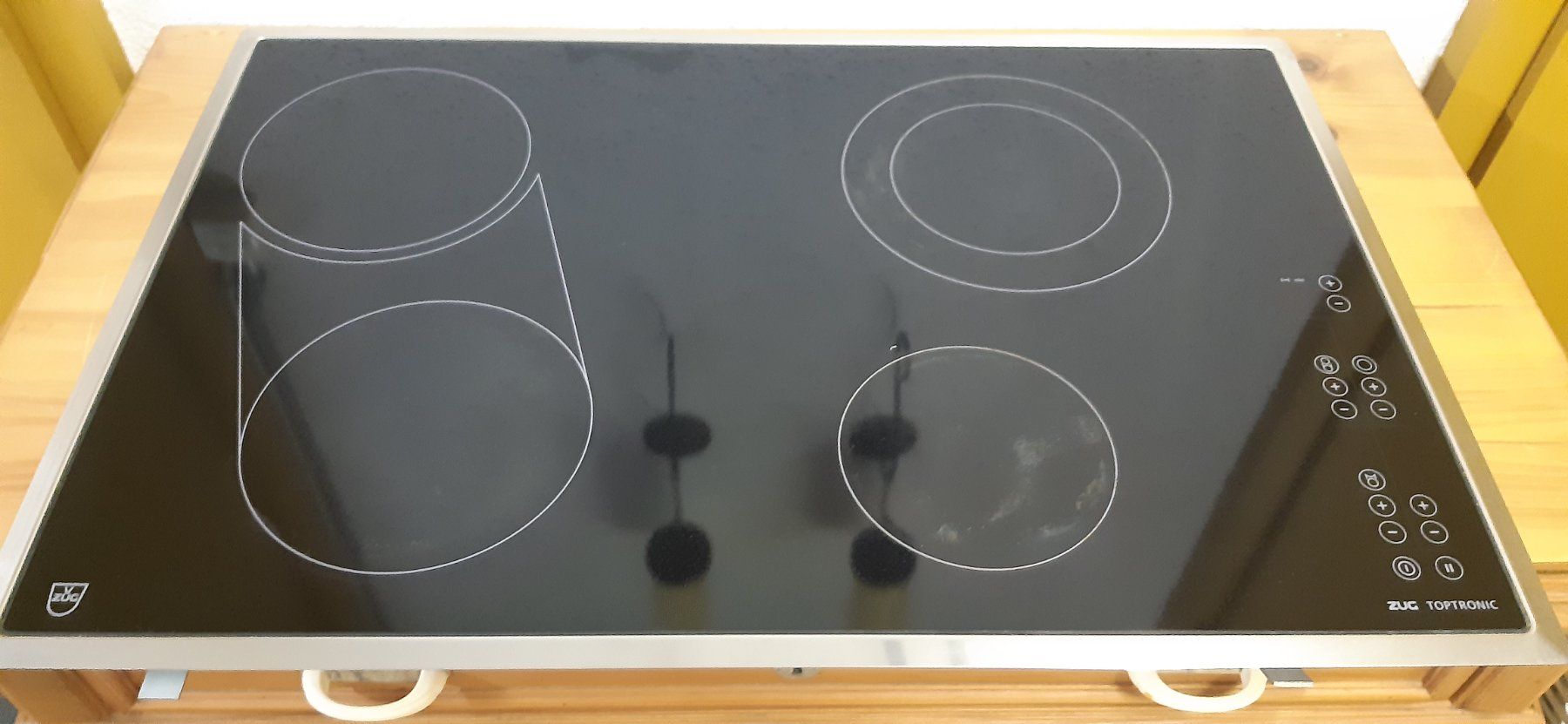 V-Zug Elettrodomestici da cucina: V-Zug Kochfeld – Usato da Bilten venduto da holzwurm73 1