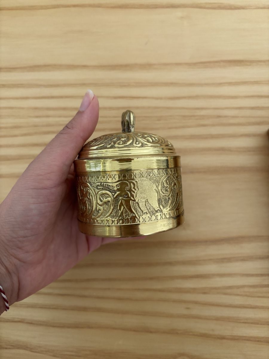 Zuccheriere: Messingdose Teedose mit Elefantendekor Messing goldfarben – Usato da Zürich venduto da nnsn 3