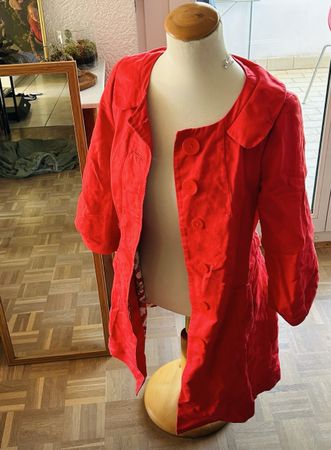Manteau H&M rouge avec doublure fleurie taille 34
