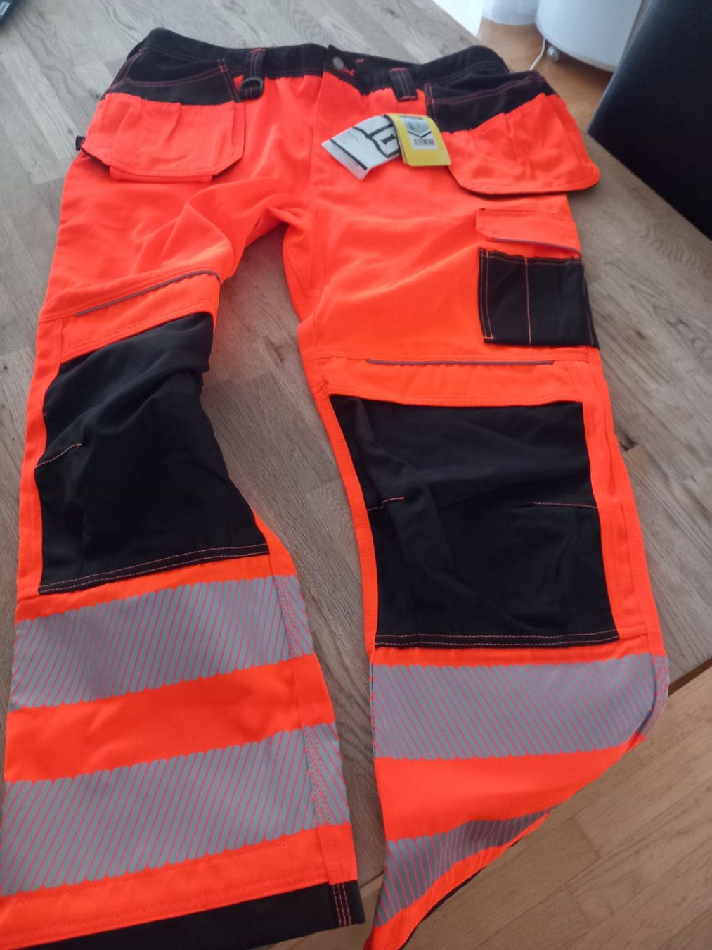Pantaloni: Portwest Warnschutz Arbeitshose Gr.52 – Nuovo e nell'imballaggio originale da Thun venduto da Beas-Allerlei