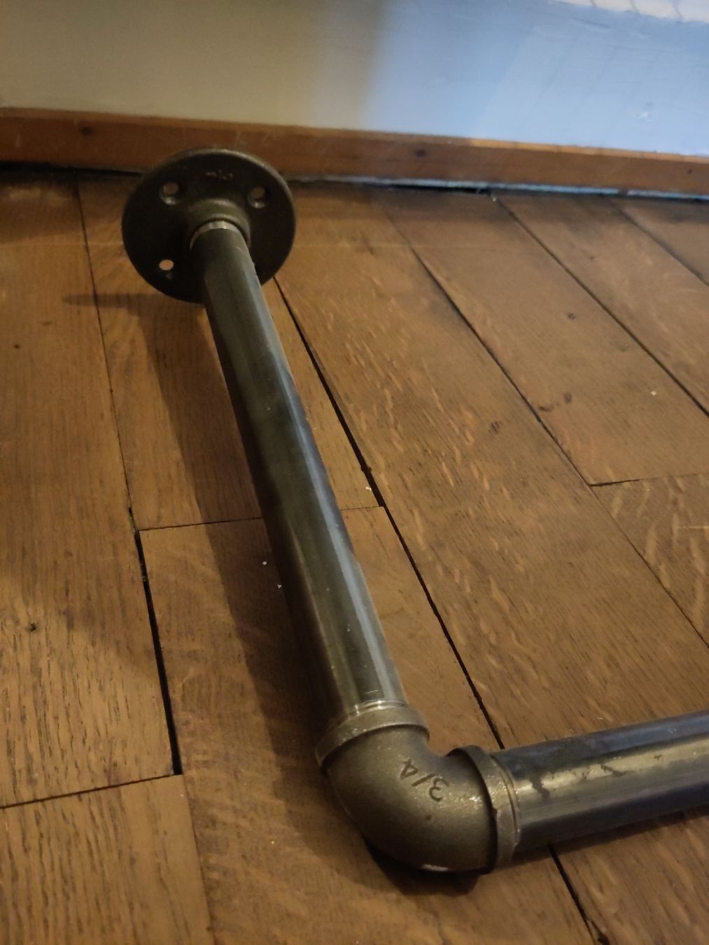 Porte manteau: Kleiderstange aus Metall – D'occasion à Basel par flo_r8nx 2
