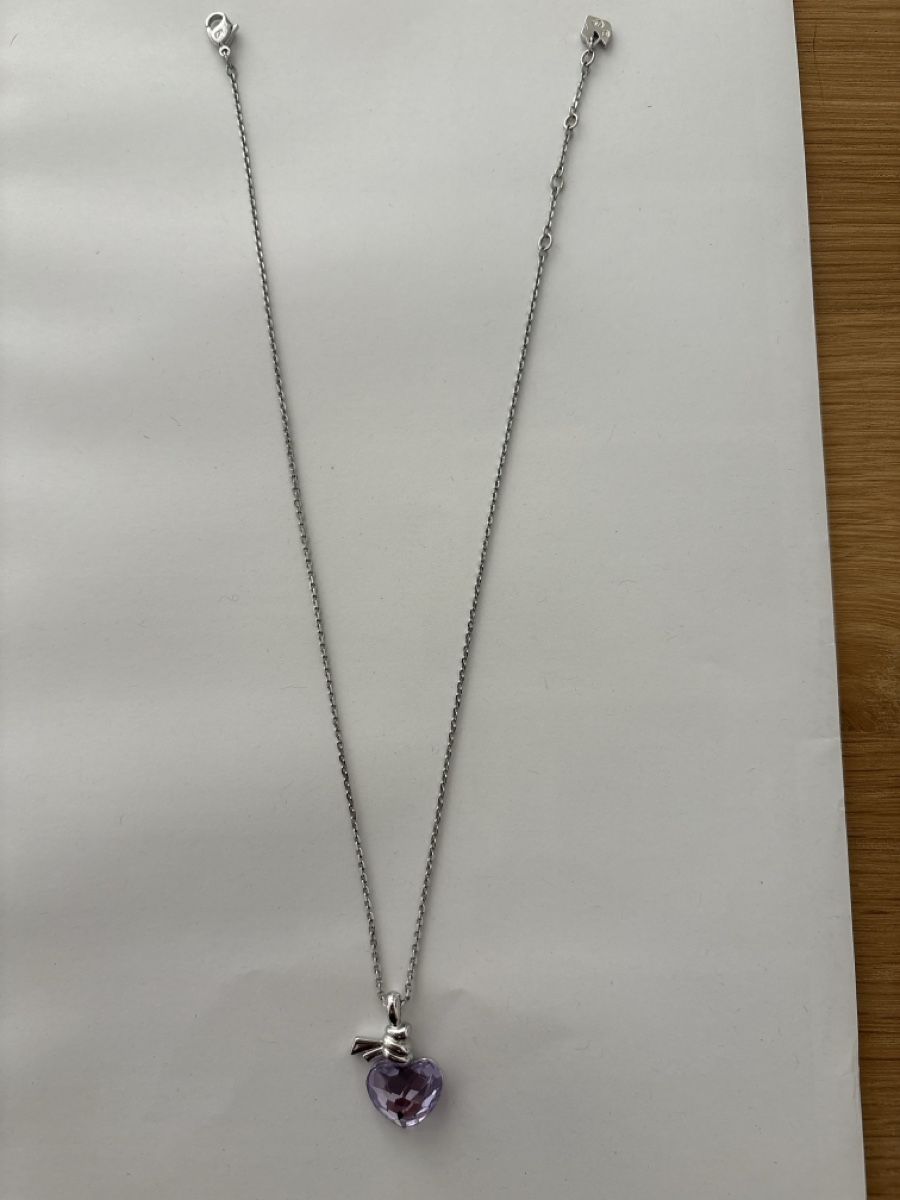 Swarovski Ciondoli: Swarovski Kette mit Herzanhänger violette – Usato da Bülach venduto da Chantoffel 1