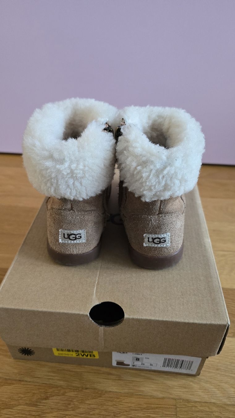 Schuhe für Mädchen: UGG Boots,  Gr. 25 ❄️ – Gebraucht aus Zug von zebbra192