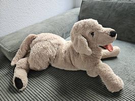 Grosser Plüsch Hund