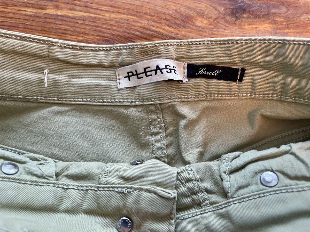 Please Jeans Hosen: schöne Please Shorts Gr. S – Gebraucht aus Buchrain von Sunny026 2