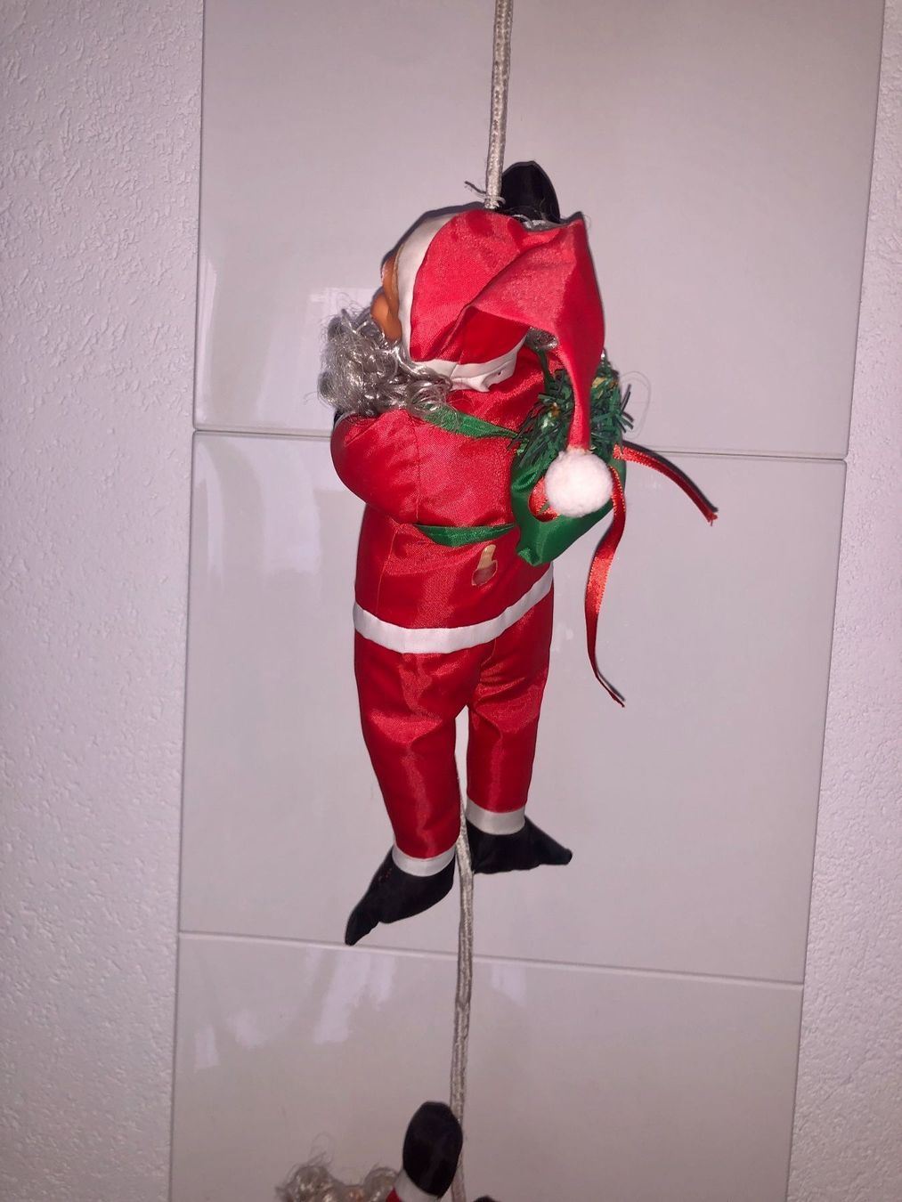Tutte le decorazioni: Kletternder Weihnachtsmann – Usato da Schlieren venduto da Flower5 3