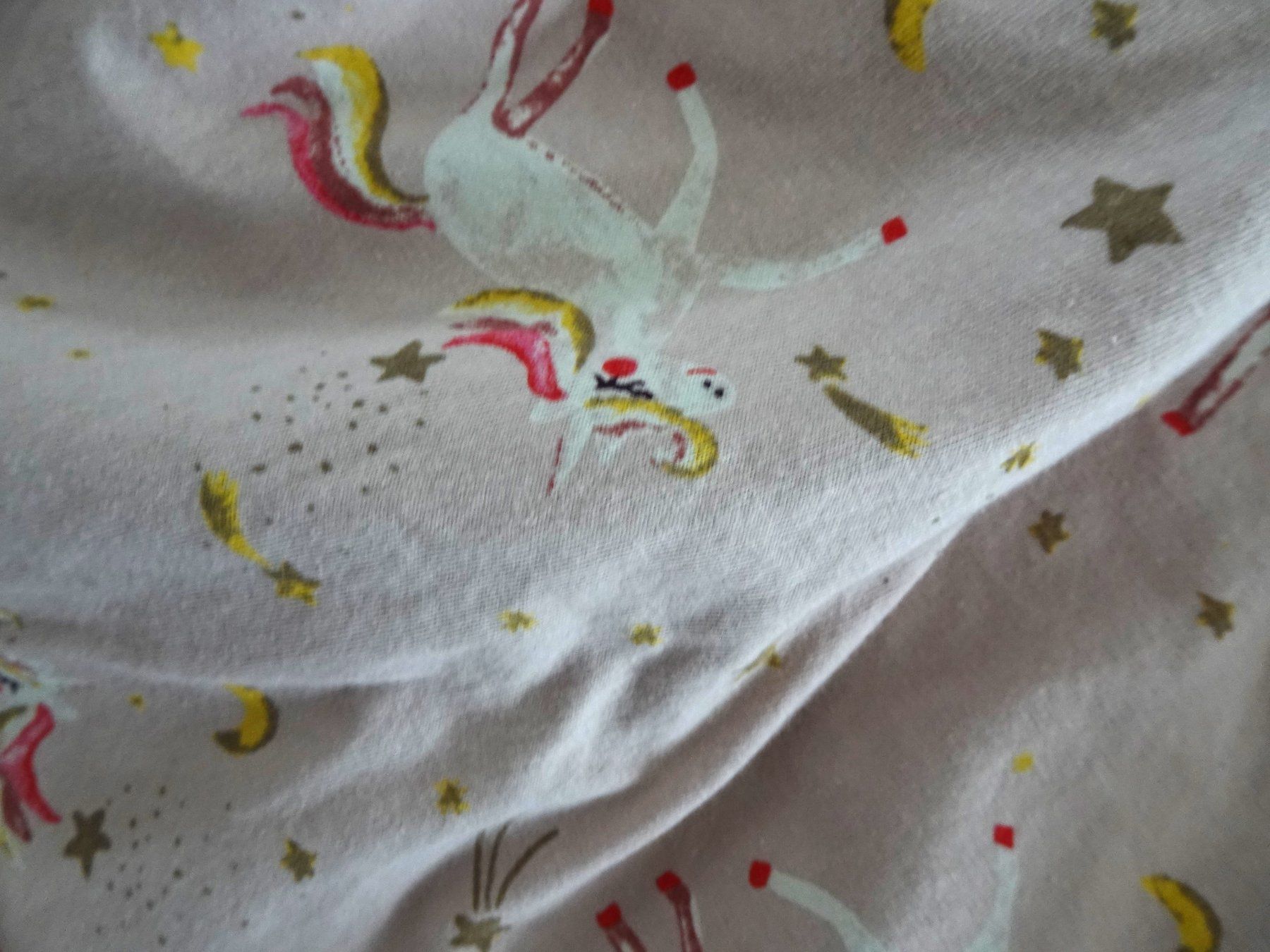 Lotti & Set di vestiti: 2 Röcke Tchibo Einhorn Vogel 2 Pullover Steppweste 122 128 – Usato da Winterthur venduto da blumeblau77 3