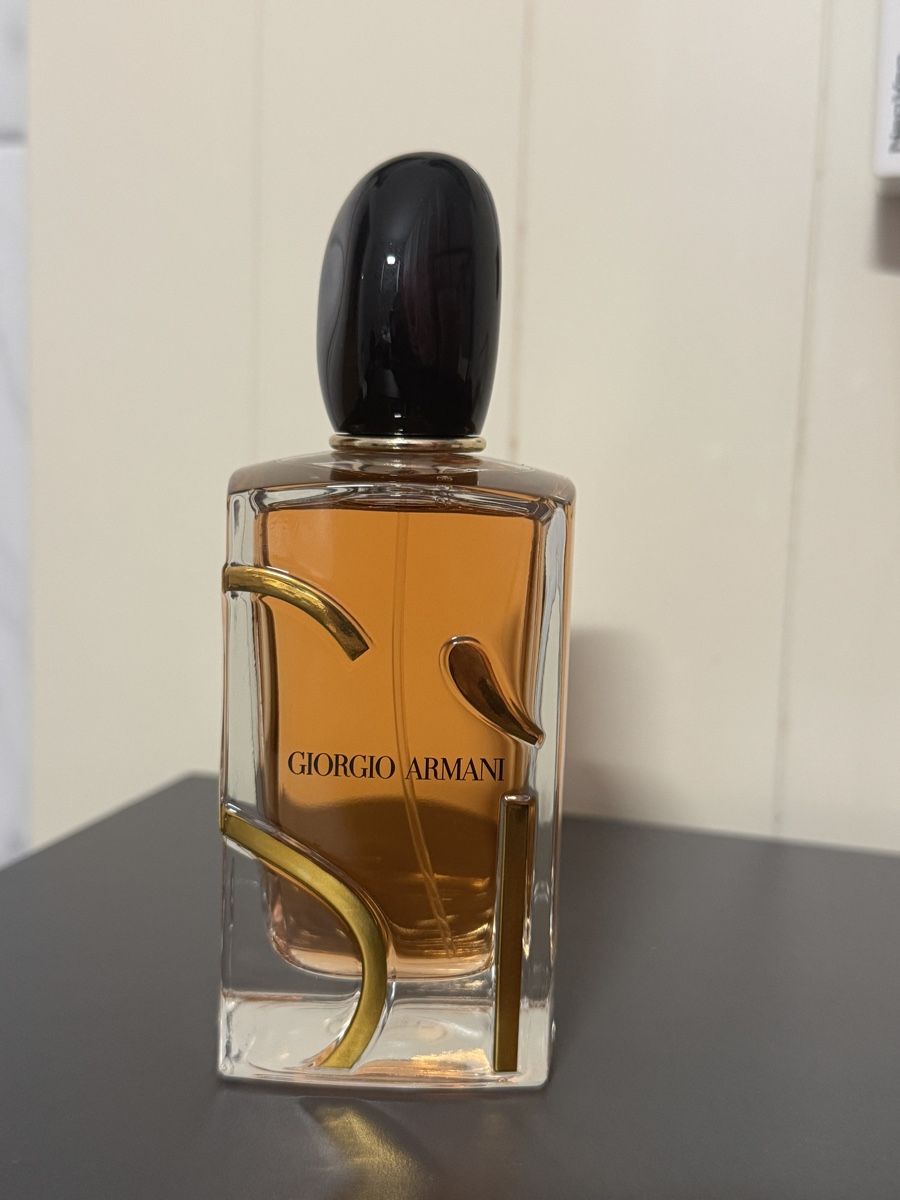 Armani Parfum & Eau de Toilette: Giorgio Armani Sì - EdP 100ml – Neu (gemäss Beschreibung) aus Rorschach von Tonia91