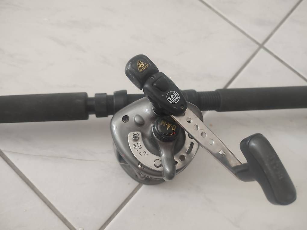 Profi Angelrute von Abu Garcia Commodore Black Max 50 RT (Gebraucht) in  Wettingen fr CHF 240  mit Lieferung auf Ricardo kaufen