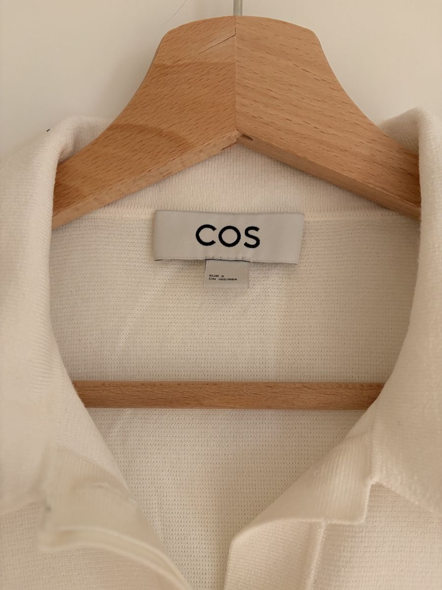Cos Magliette Polo: COS Poloshirt weiss Grösse S. Neu – Nuovo (secondo la descrizione) da Heiligenschwendi venduto da maerchen2008 2