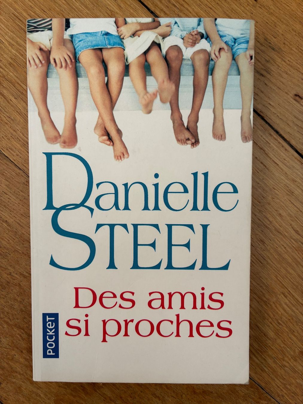 Libri: Danielle Steel "Des amis si proche" – Usato da Genève venduto da beh_d27l