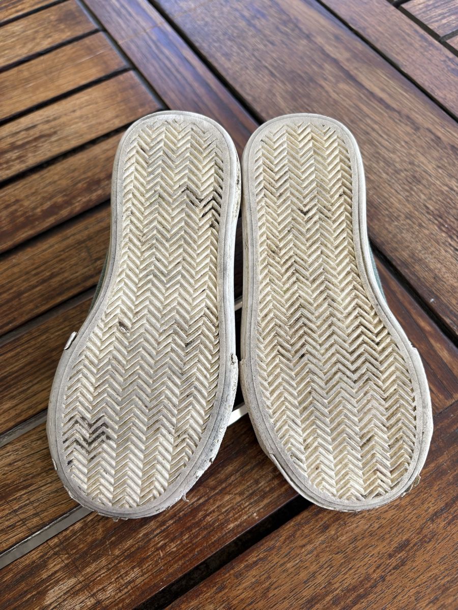 Scarpe per ragazzi: Sommerschuhe Kinder Grösse 26 – Usato da Mägenwil venduto da Dabelu 2