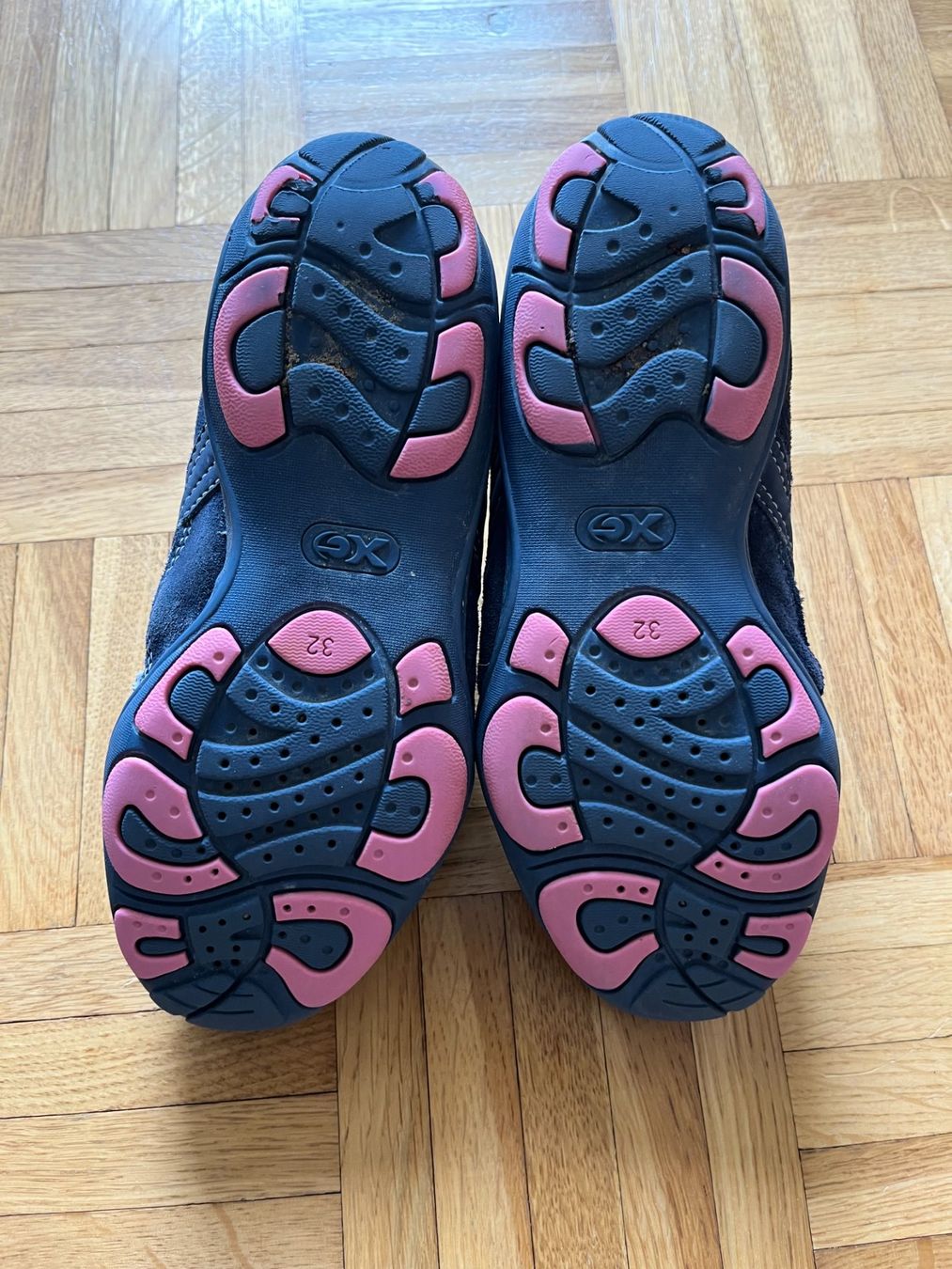 Geox Scarpe per ragazze: Geox XG Mädchenschuhe Grösse 32 – Usato da Winterthur venduto da mercator321 1