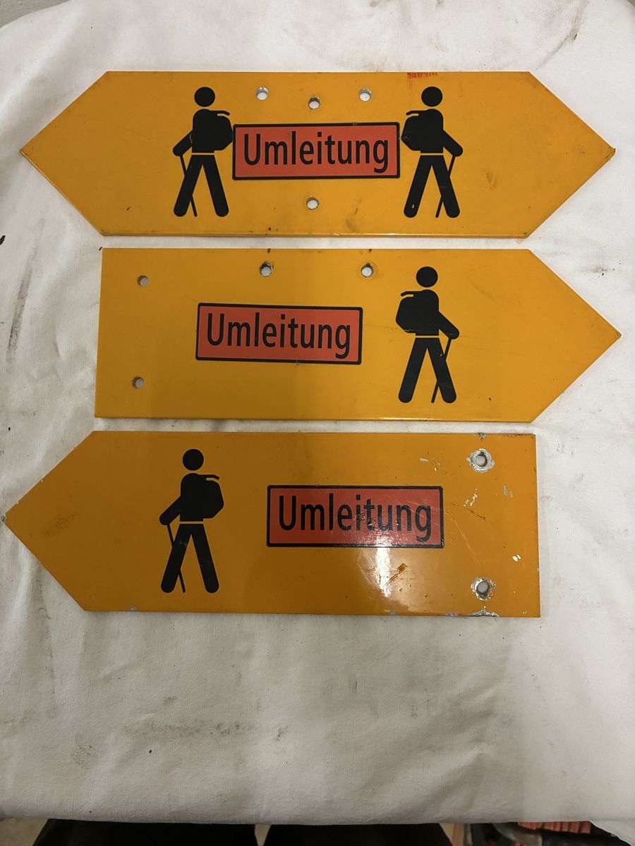 Schilder: Wanderwege Umleitung Schild – Gebraucht aus Zollikerberg von succiklein