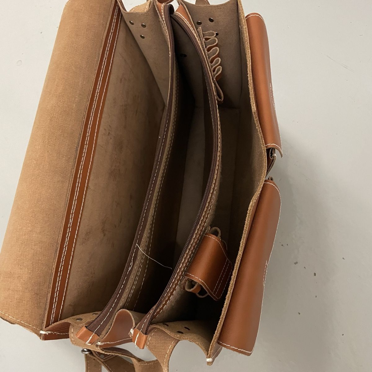 Koffer & Taschen: Grosse Aktentasche/ Lehrertasche aus Leder – Gebraucht aus Oetwil am See von mar_t7ct 5