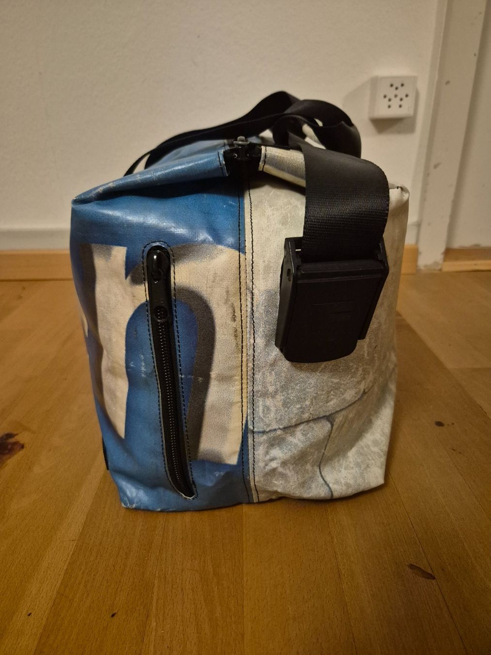 Freitag Borse: Freitag Weekender / Sporttasche / Reisetasche – Usato da Winterthur venduto da fra_9qb9 2