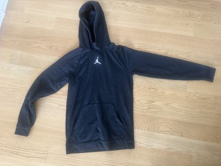Jordan Kapuzenpullover schwarz Grösse M guter Zustand