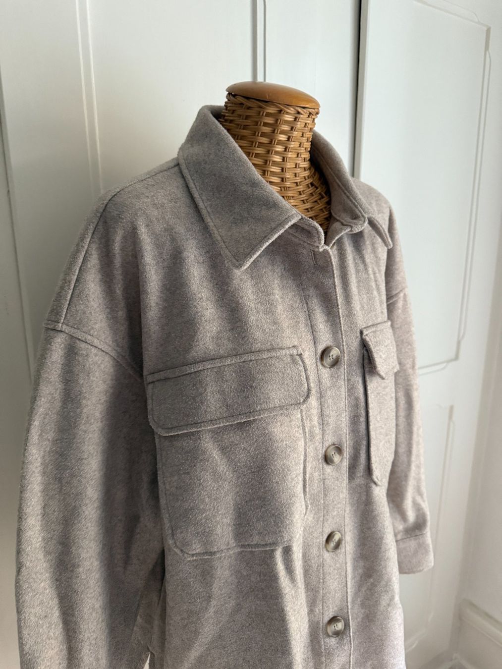 H&M Jacken: Jacke beige leicht XL – Gebraucht aus Zürich von Diazaio 1
