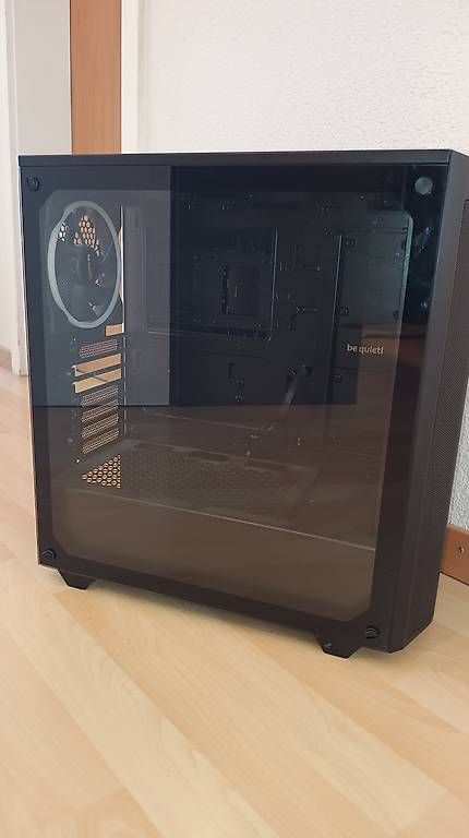 Custodie: PC Gehäuse be quiet! Pure Base 500 FX – Usato da Worb venduto da Meandyou0 1
