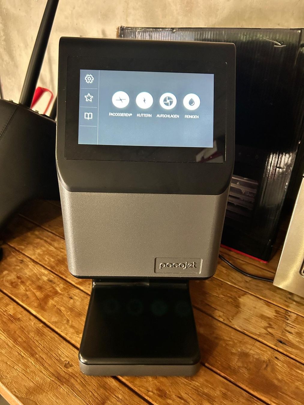 Pacojet Küchengeräte: PACOJET 4, 220V, mit Touchscreen – Gebraucht aus Feldbrunnen von snisel