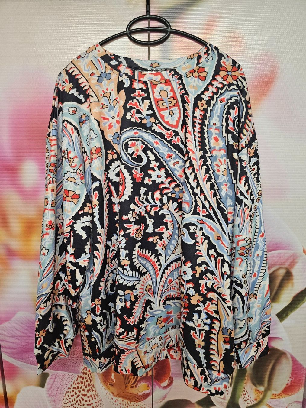 T-Shirts: Buntes Damenshirt Grösse: Plus 2XL – Gebraucht aus Vaduz von pilot1001