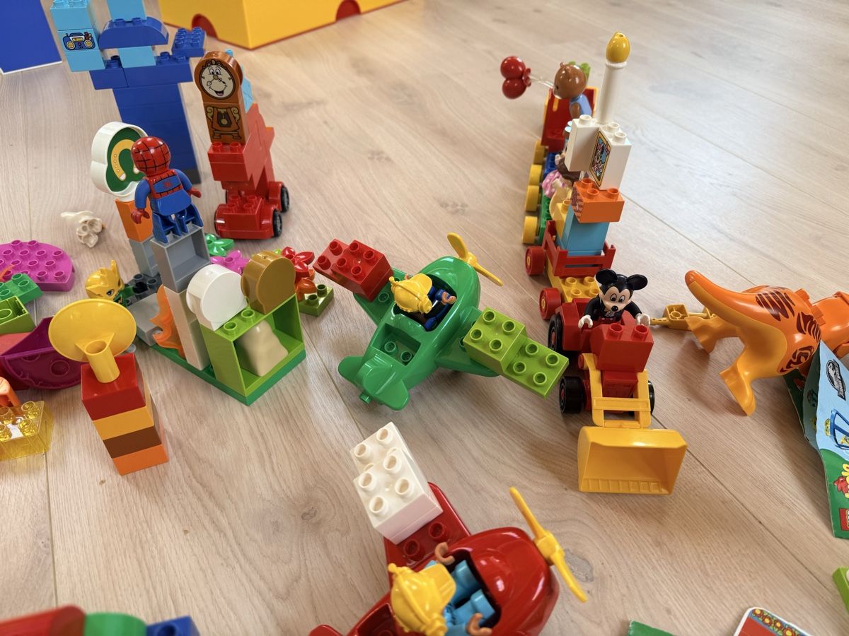 Lego Kit di costruzioni: Énorme lot Lego Duplo – Usato da Etoy venduto da naz_fd8c 6