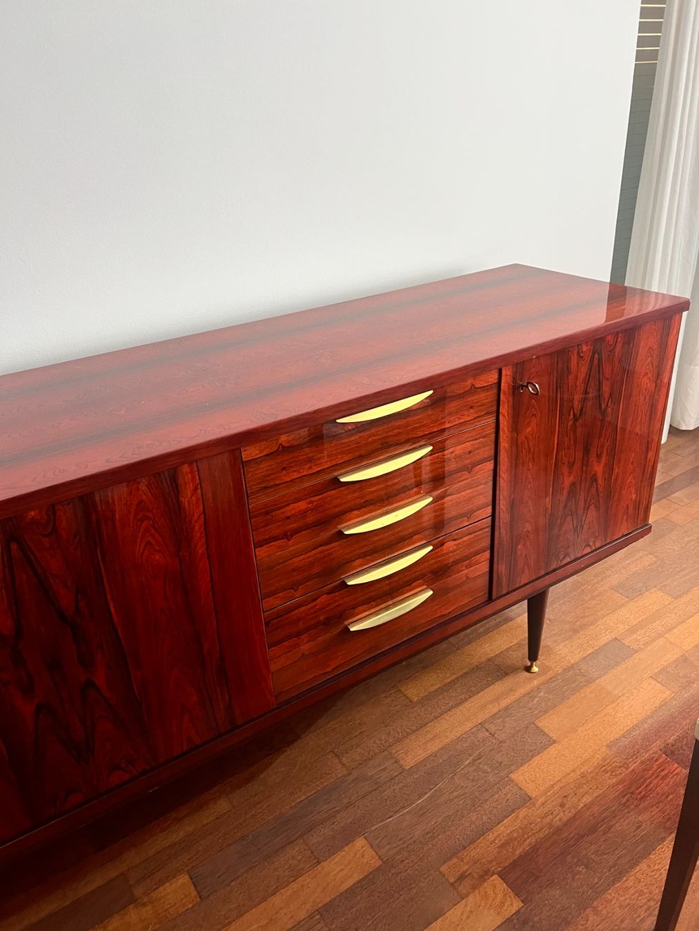 Kommoden: Mid-Century-Sideboard aus Palisander – Gebraucht aus Pregassona von ModernistaCH 1