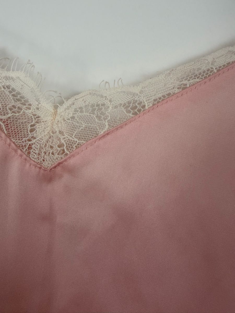 Tops: 2 Satin Tops, Grösse S  – Gebraucht aus Zürich von krisiquak12 1