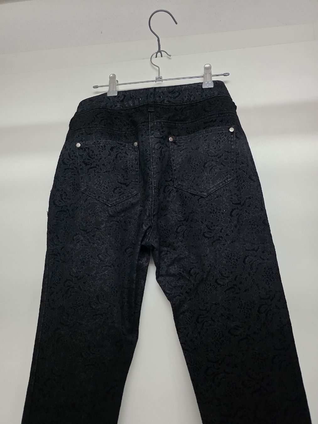 Pantaloni: Aniston Hose, Damenhose, Gr. 38, Schwarz, gothic – Usato da Oberwangen b. Bern venduto da minalie 4