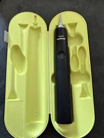 Philips Sonicare electric toothbrush with case