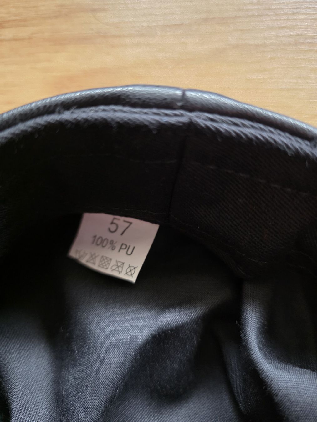 Copricapi, berretti & cappellini: Casquette gavroche, noir, taille 57 – Nuovo (secondo la descrizione) da Crans-Montana venduto da eli_57z8 2