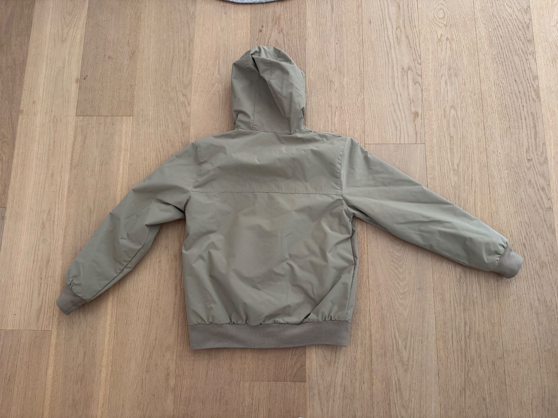 Carhartt Jacken: Carhartt Jacke mit Kapuze – Gebraucht aus Arlesheim von Chfi99 1