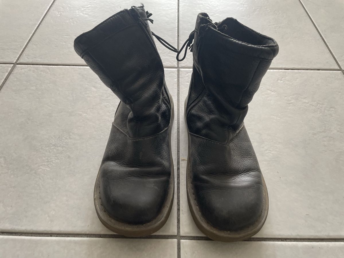 Dr. Martens Herrenschuhe: Dr Martens ,Grösse38 – Gebraucht aus Winterthur von Tiklo 3