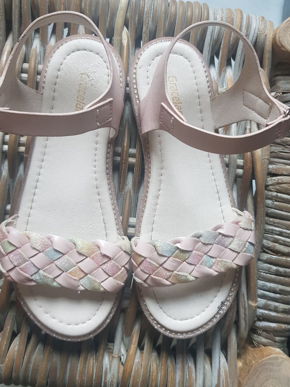 Dosenbach Schuhe für Mädchen: MÄDCHEN SANDALE – Gebraucht aus Root von LifestyleAccessoires