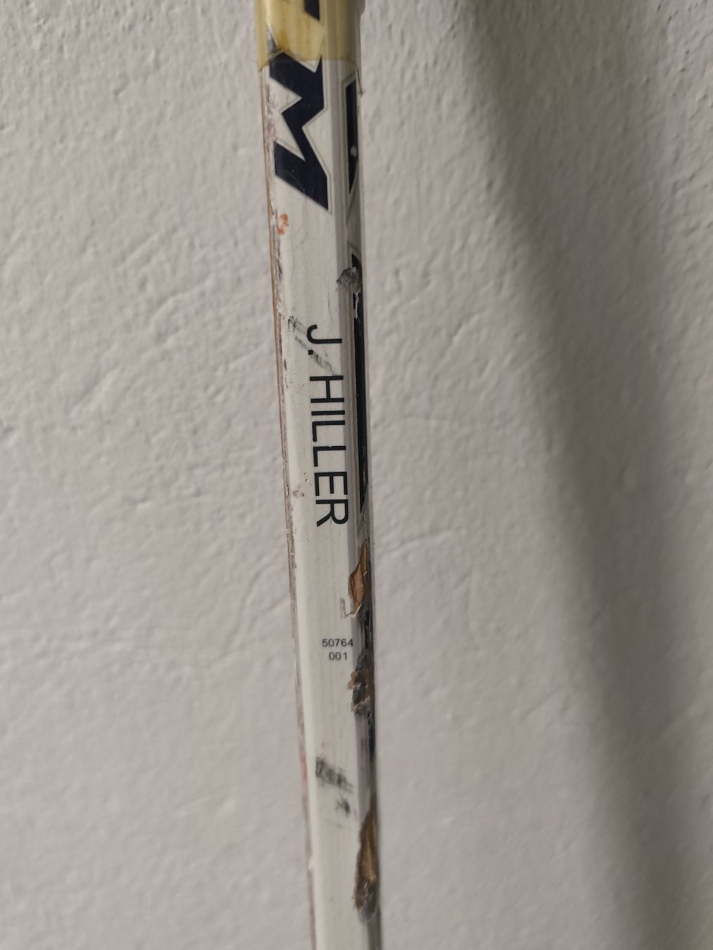 Bastoni & Pale: Original Stock von Jonas Hiller – Usato da Lyss venduto da 32SPFE50 2
