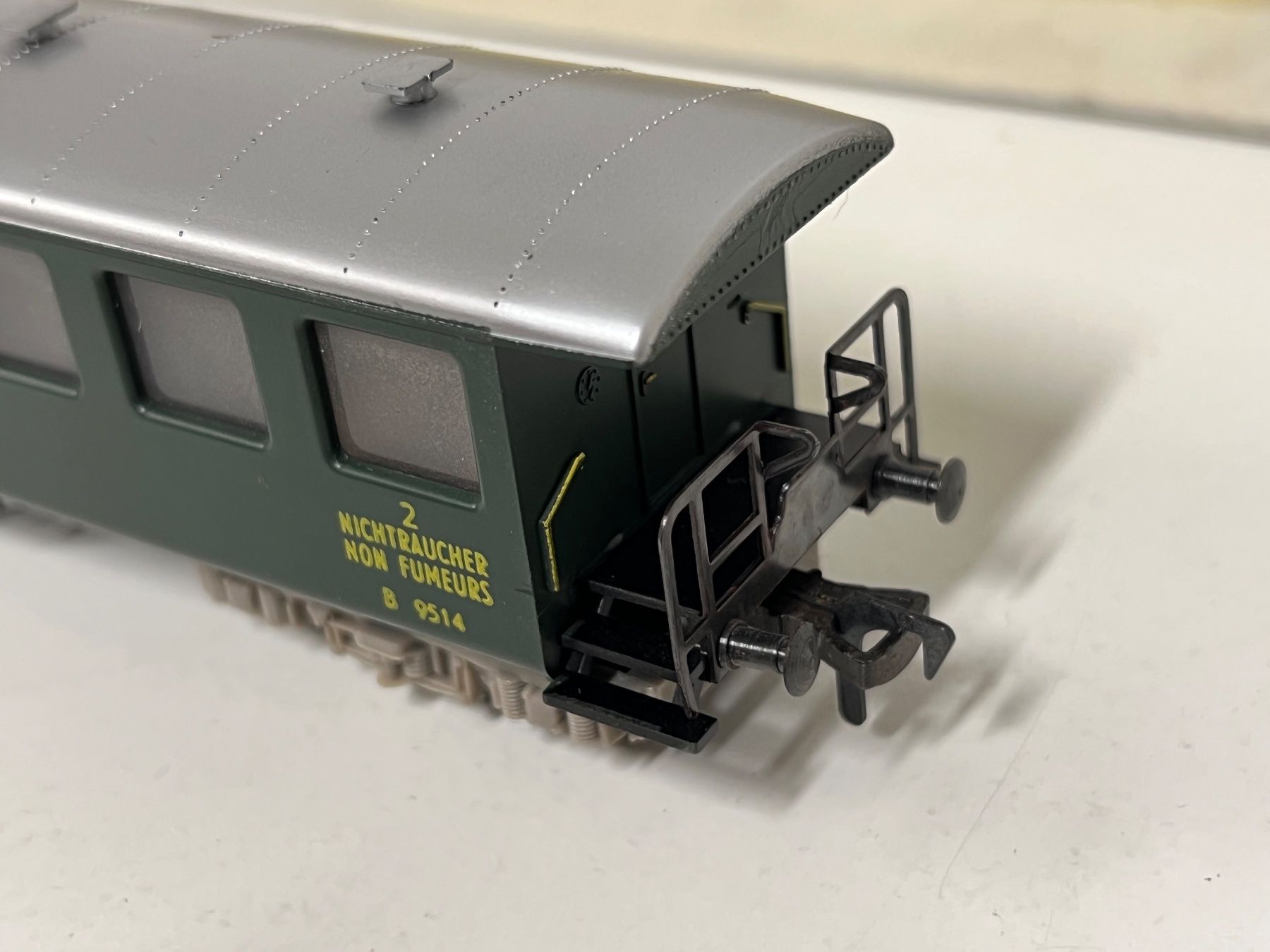 Fleischmann Modellini di ferrovie: Fleischmann 2.Kl. SBB CFF FFS  H0 DC – Usato da Neuenhof venduto da ludovicco 4