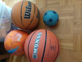lot 5 ballon sport  foot, basketball, volleyball dès 8 ans