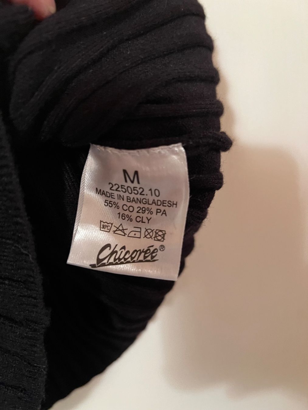 Maglioni & Felpe: Chicoré Pullover schwarz gerippt Grösse M neu – Nuovo e nell'imballaggio originale da Ruggell venduto da Malbuntiger01 3