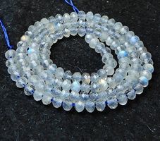 1 Strang echte Light grey Mondstein Perlen 4 x 3 mm facet