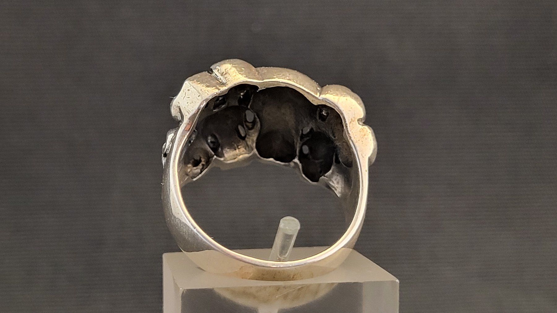 Anelli: Totenkopf-Ring Skulls Silber 925 – Usato da Basel venduto da spinne02 4