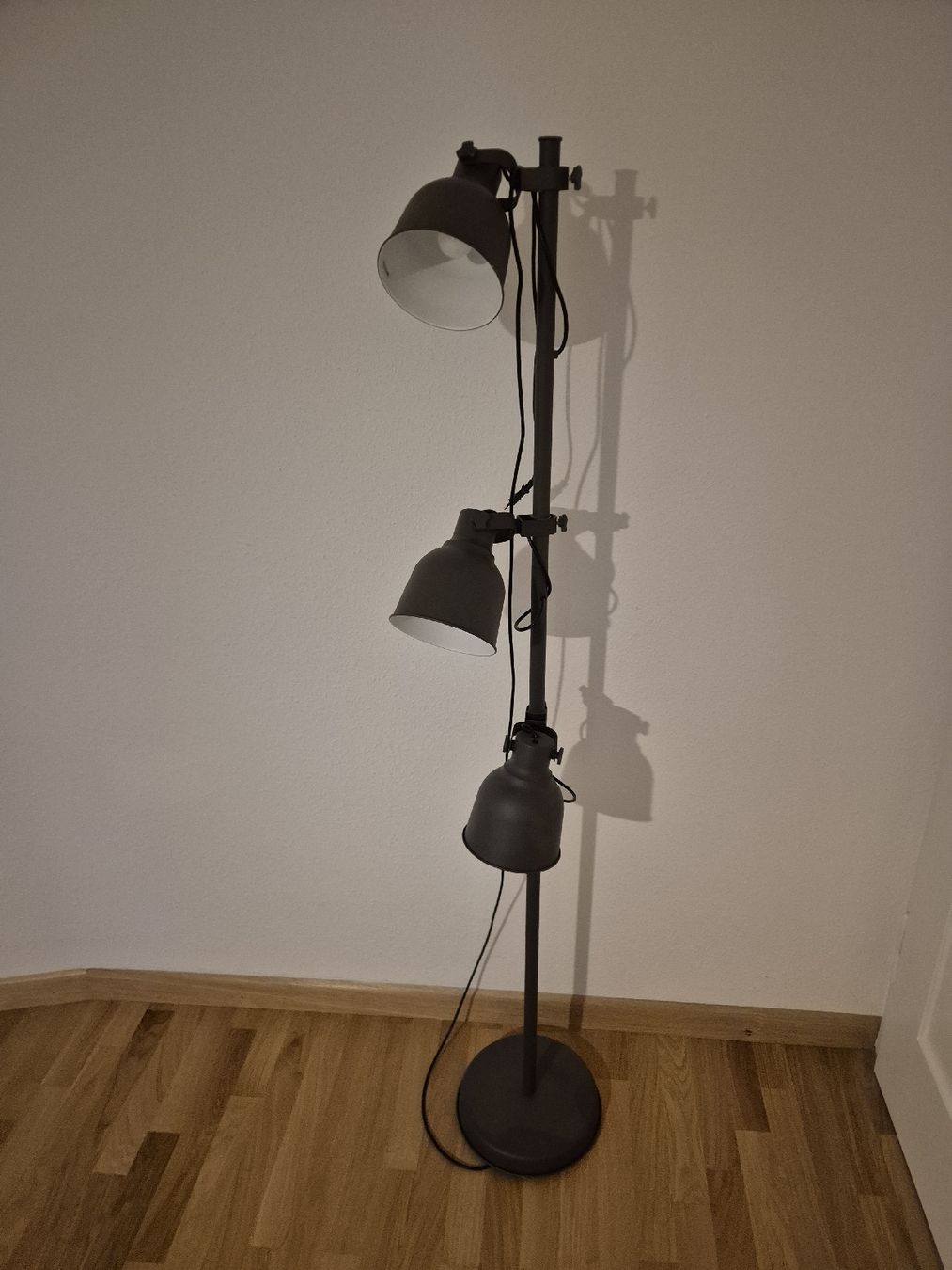 Ikea Lampade: Stehlampe Ikea hektar 3 Leuchten – Nuovo (secondo la descrizione) da Basel venduto da kam_v6ft 1