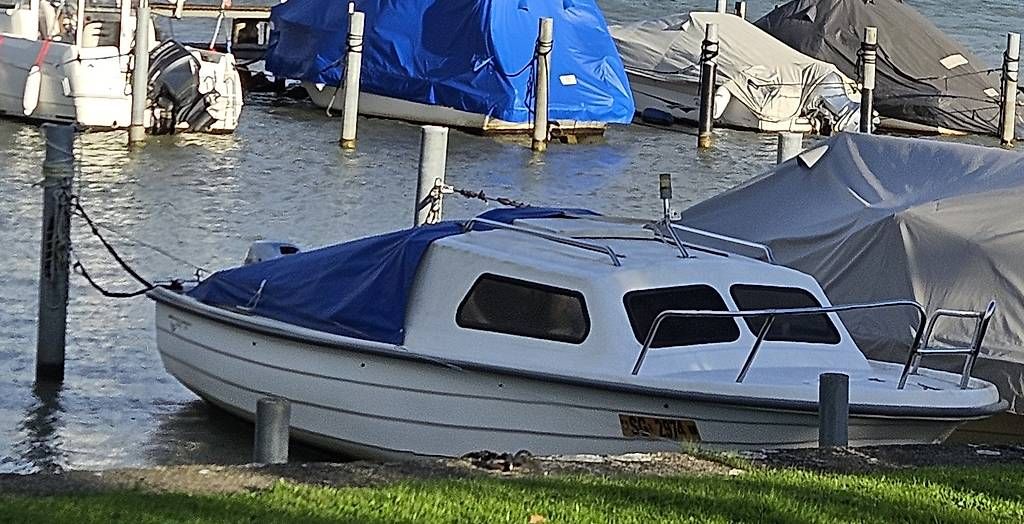 Barche: Motorboot Adria 590 S  8 Ps – Usato da Arisdorf venduto da bsc_zm58