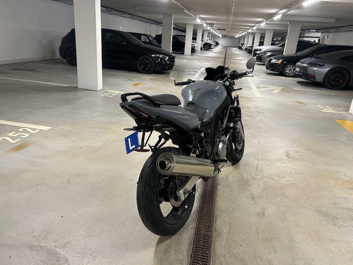 Suzuki Route: Suzuki Sv 650s 2005 – D'occasion à Dietikon par car_ych9 1