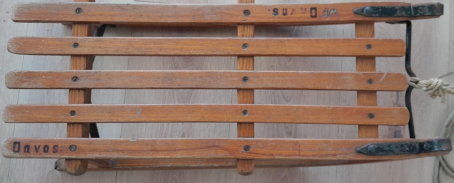 Davos Slitta: Holzschlitten Davos, Retro Schlitten – Usato da Lützelflüh-Goldb venduto da Punktesammler 1