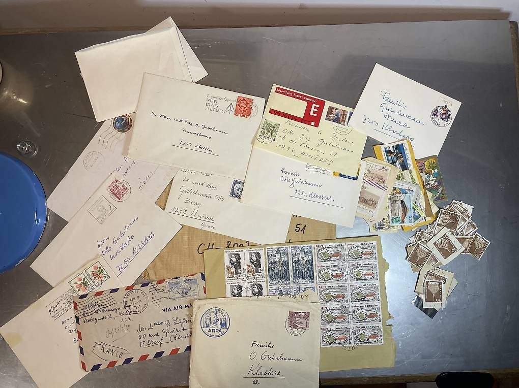 Alle Briefmarken: Petite collection de timbre – Gebraucht aus Anières von tho_tn8q 4