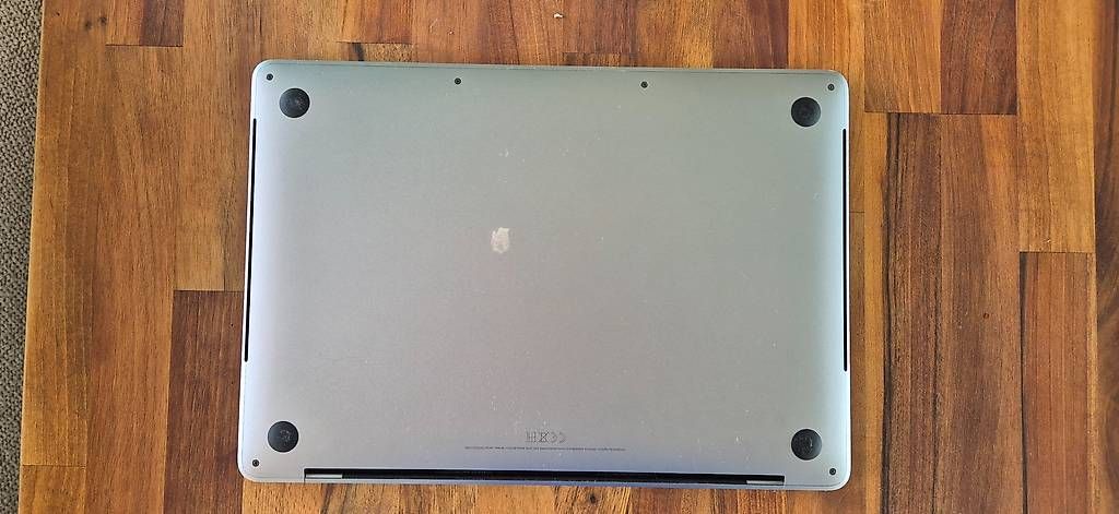 Notebook: MacBook Pro 2.4 GHz 13" 2019 8GB – Usato da Wädenswil venduto da Romygla 3