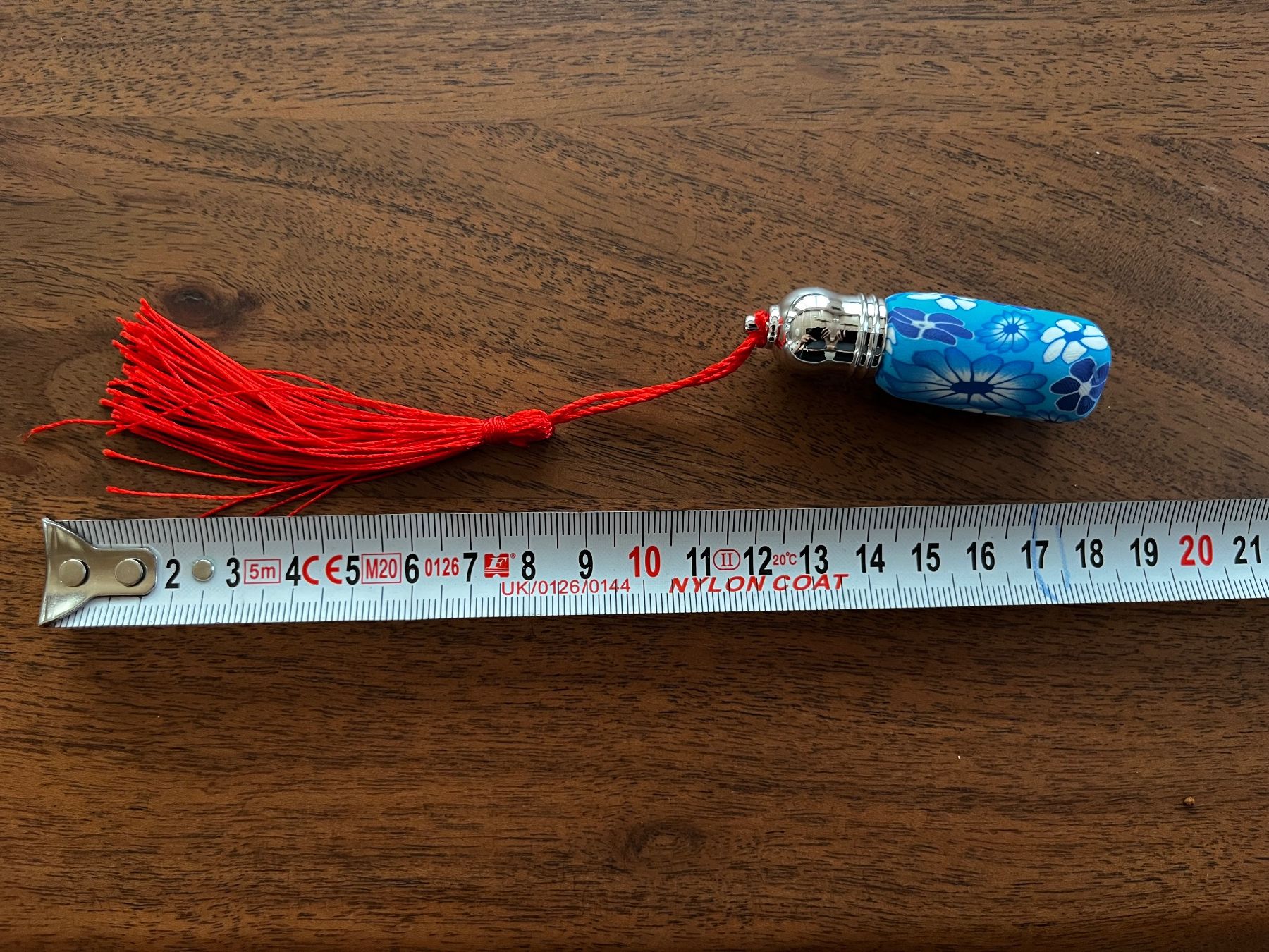 Flaconi: Mini-Parfümflakon/ Duftroller ( Roll on) mit Blumenmuster – Nuovo e nell'imballaggio originale da Gams venduto da Mariawicca 2